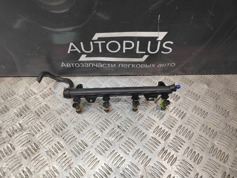 Топливная рампа Volkswagen Polo 2002 036133320 BBY