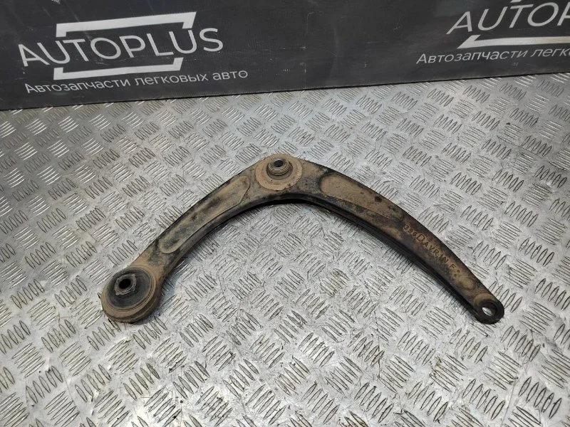 Рычаг Peugeot 307 3521P3 ХЭТЧБЕК 1.6 NFU, передний правый