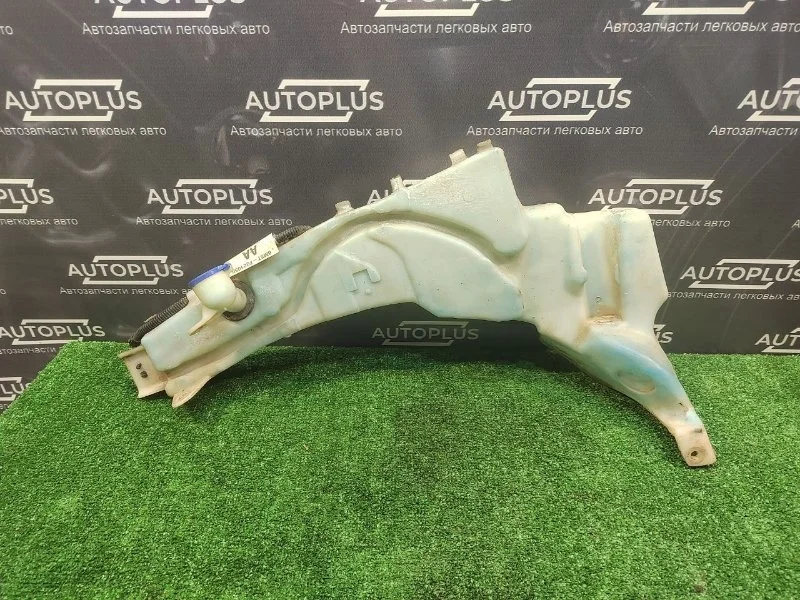 Бачок стеклоомывателя Ford Focus 2007 1383195 СЕДАН 1.8 QQDB