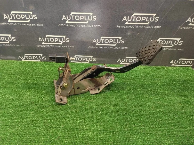 Педаль тормоза Mazda 6 2002 GJ6A43300B СЕДАН GG L813