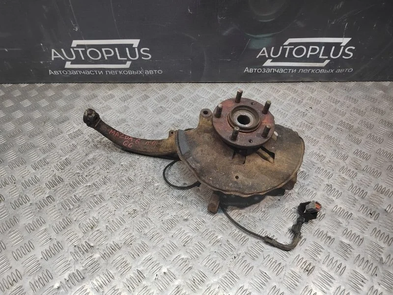 Поворотный кулак Mazda 6 2002 GR1A33020 СЕДАН GG L813, передний правый