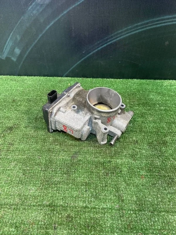 Дроссельная заслонка Mazda 6 2002-2007 L3R413640 GG L8