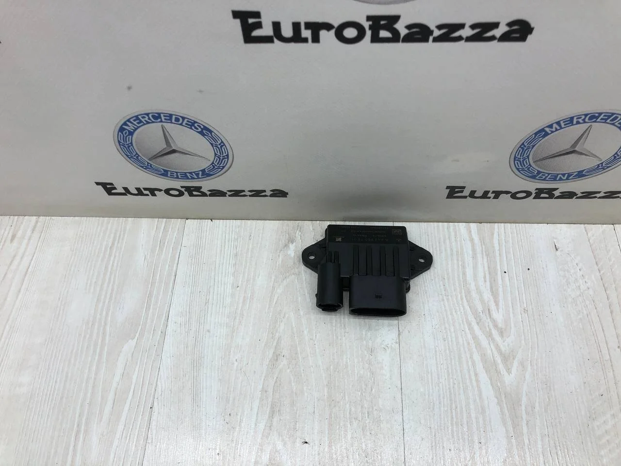Реле накала свечей Mercedes Om642