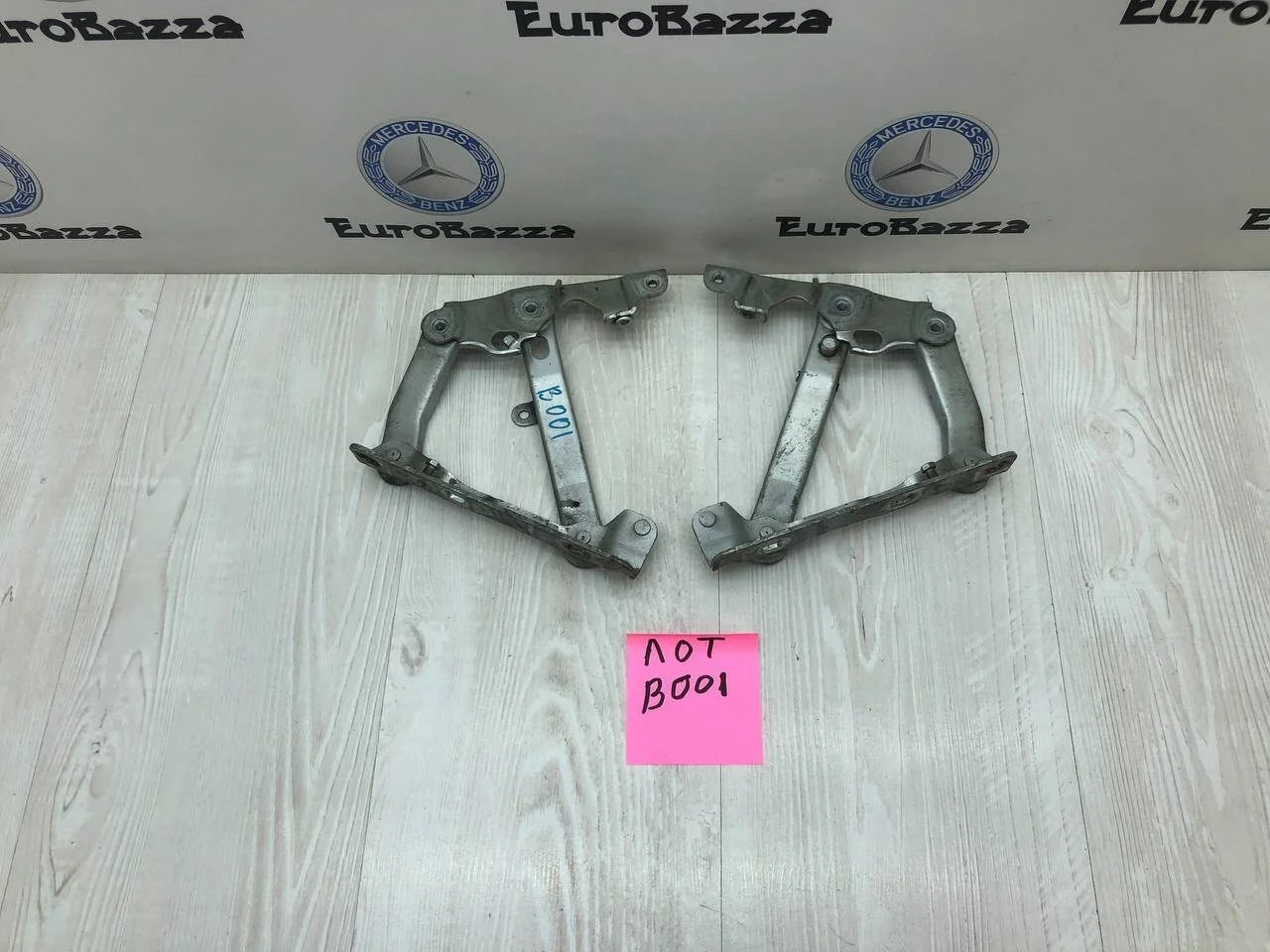 Петля капота Mercedes W219