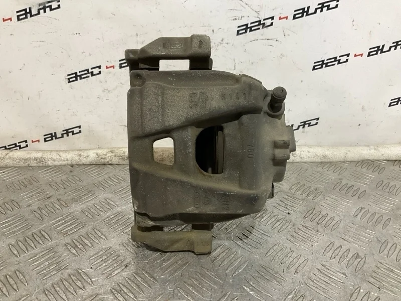 Суппорт тормозной Volkswagen Tiguan 2009 5N0615124 1 2.0, передний правый