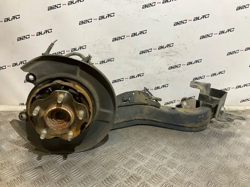 Рычаг подвески Nissan Juke 2013 555011KD0A NF15 1.6, задний правый