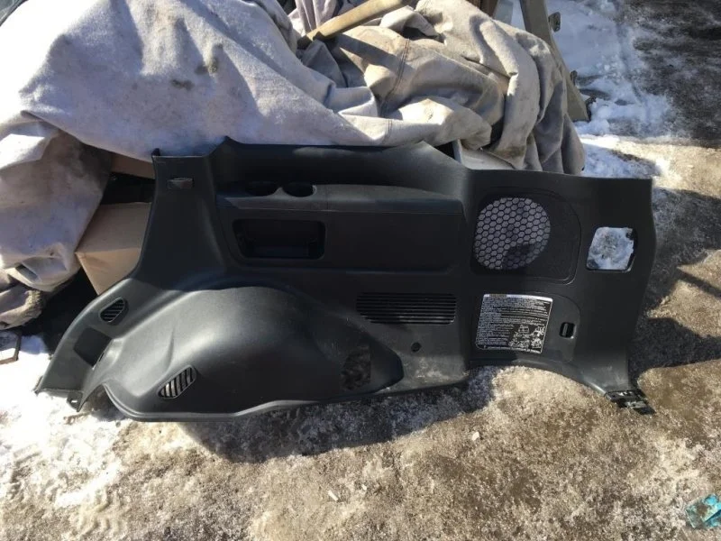 Обшивка багажника Toyota Land Cruiser 200 2013 6251060B90C0 4.5