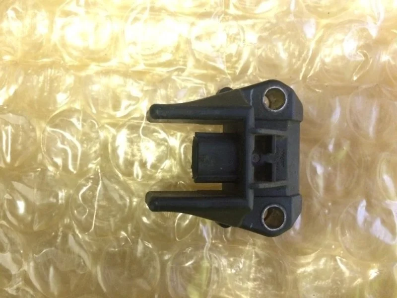 Датчик AIR BAG Toyota Land Cruiser (120)-Prado 2002-2009 2005 8917345050 3