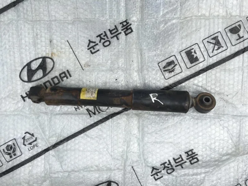 Амортизатор Toyota Rav 4 2006-2013 2011 4853142230 2.0, задний