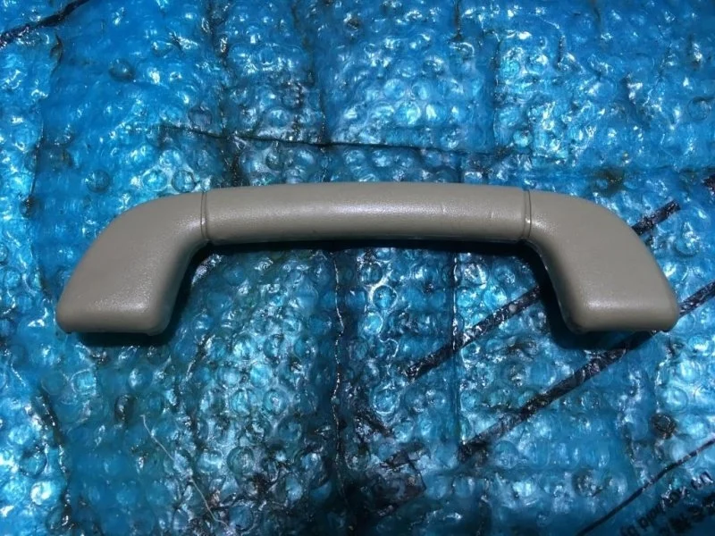 Ручка Toyota Land Cruiser 200 7461030240A3