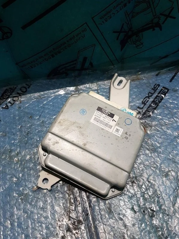 Блок управления Toyota Land Cruiser 200 2018 8918160110 4