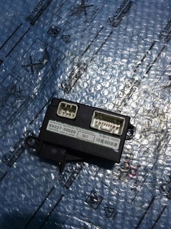 Блок управления рулевой колонкой Lexus Gs 300/400/430 2005-2011 8922730020