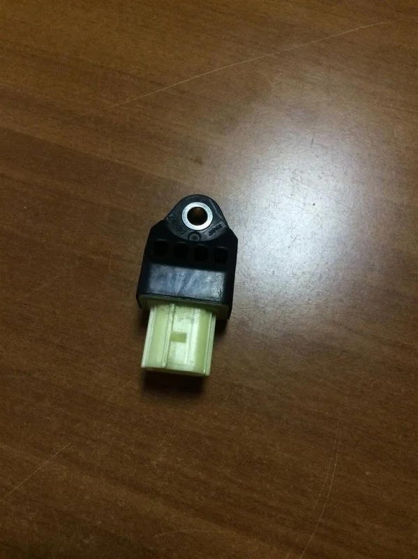 Датчик AIR BAG Lexus Gx460 2009> 2010 8983175020 4