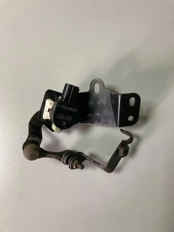 Датчик регулировки дорож. просвета Toyota Rav 4 2013> 2016 8940842010 2.0