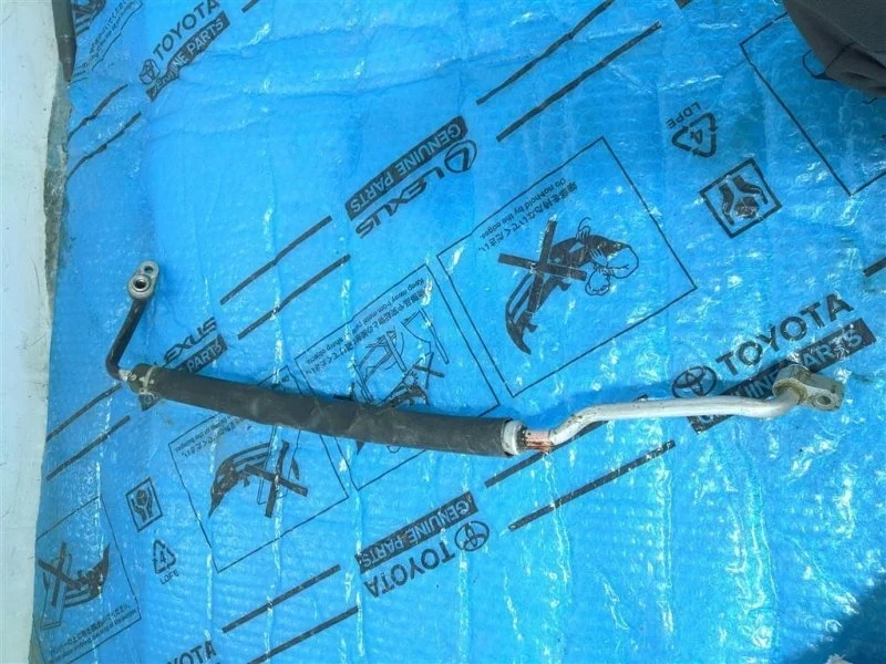 Трубка кондиционера Toyota Land Cruiser 200 8871160820