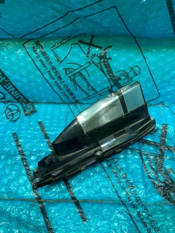 Антенна Toyota Highlander 2021 8676047061 GSU75 2GRFKS) 3500CC 24-VALVE DOHC