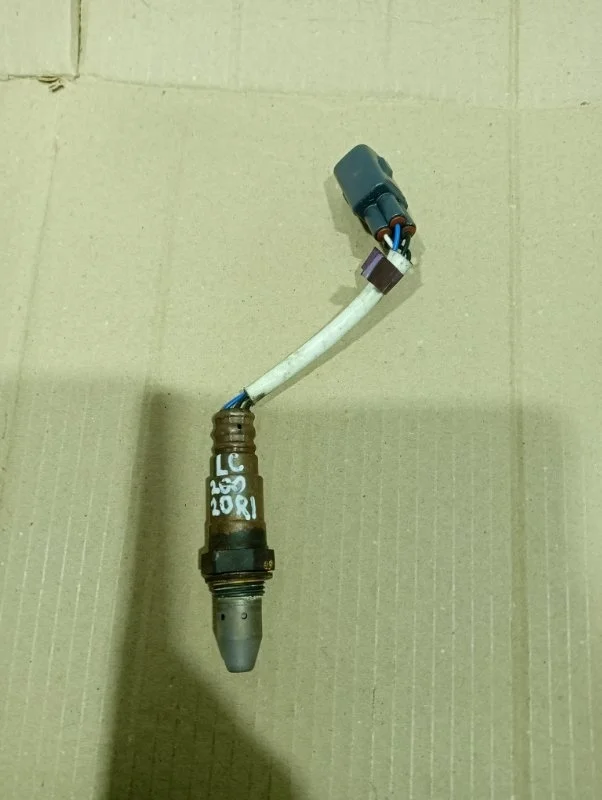 Датчик кислородный Toyota Land Cruiser 200 2020 8946722030 URJ202 4.6 1UR-FE