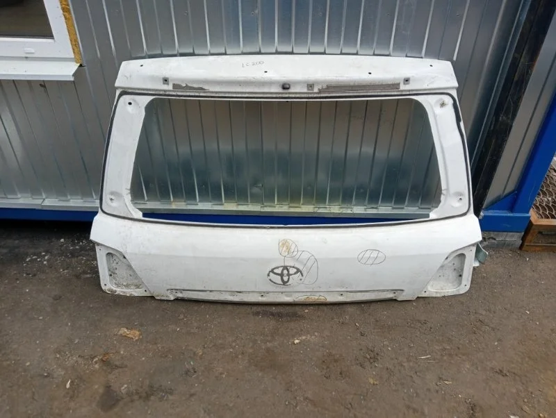 Дверь багажника верхняя Toyota Land Cruiser 200 6700560G60 1VD-FTV 4.5, задняя
