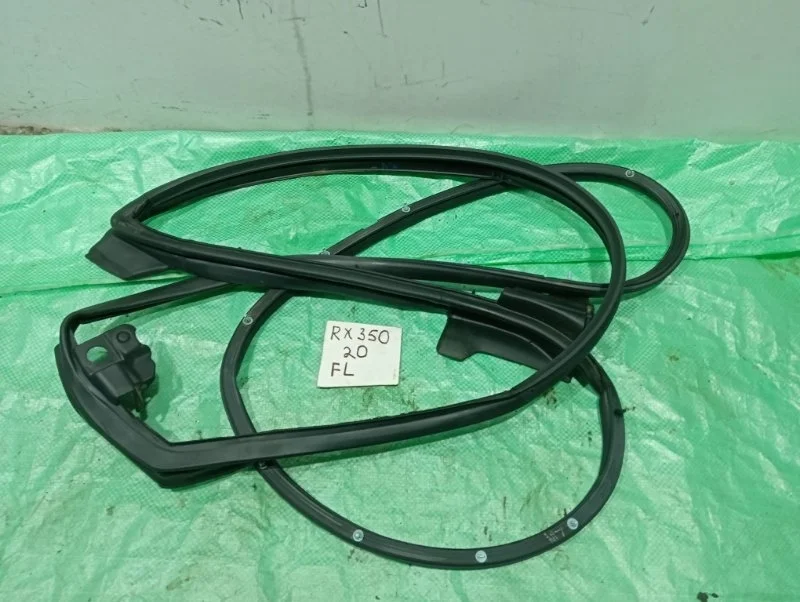 Уплотнитель двери Lexus Rx350 2020 6786248110 2GRFKS, передний левый
