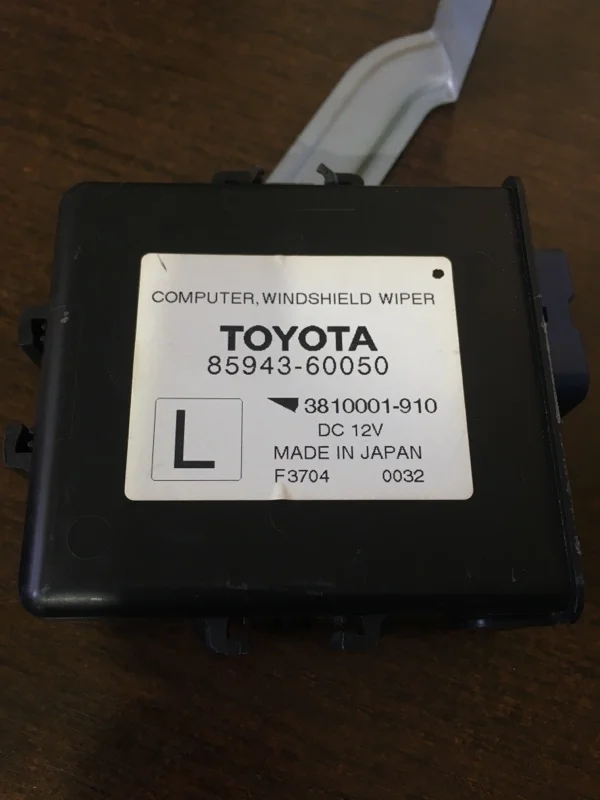 Блок управления стеклоочистителями Toyota Land Cruiser 200 2013 8594360050 URJ200 4.5 1VD-FTV