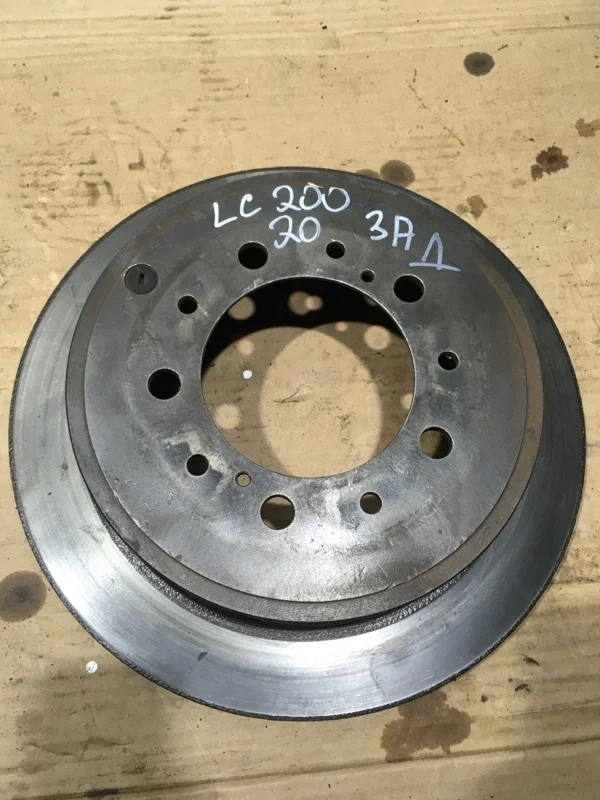 Диск тормозной задний Toyota Land Cruiser 200 2020 4243160290 URJ202 4.5 1VD-FTV, задний