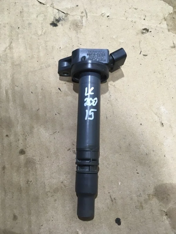 Катушка зажигания Toyota Land Cruiser 200 2015 9091902256 URJ202 4.6 1UR-FE