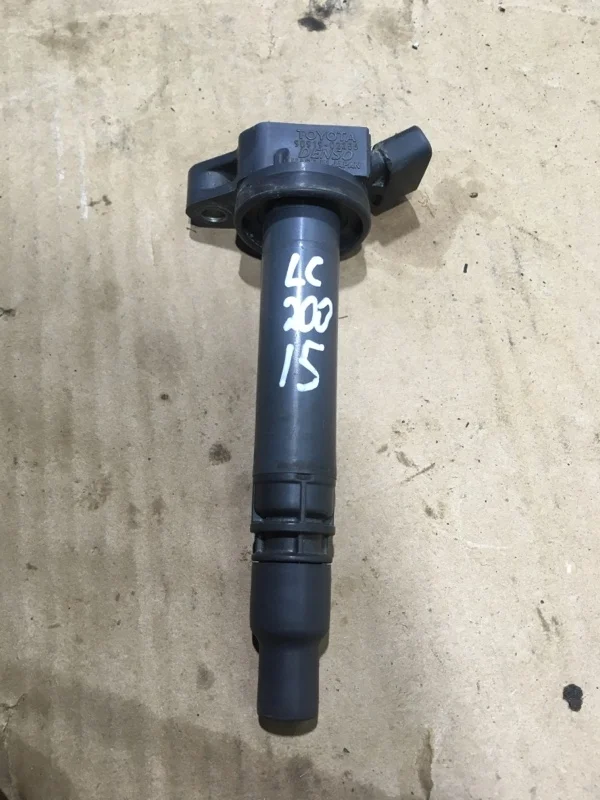 Катушка зажигания Toyota Land Cruiser 200 2015 9091902256 URJ202 4.6 1UR-FE