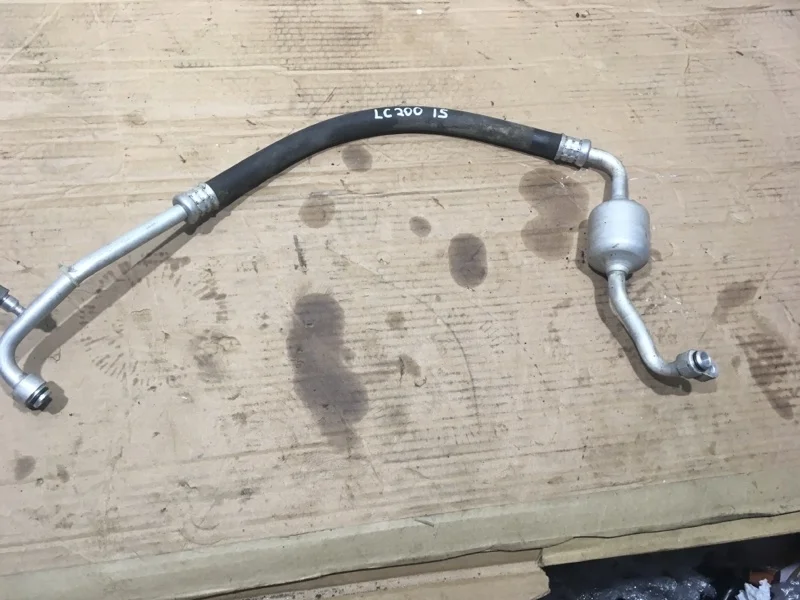 Трубка кондиционера Toyota Land Cruiser 200 2015 887126A420 URJ202 4.6 1UR-FE