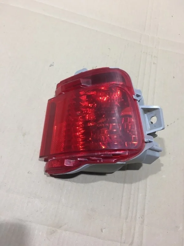 Фонарь задний(в бампер)левый Toyota Land Cruiser 200 2018 8145660070 URJ202 1VD-FTV 4.5