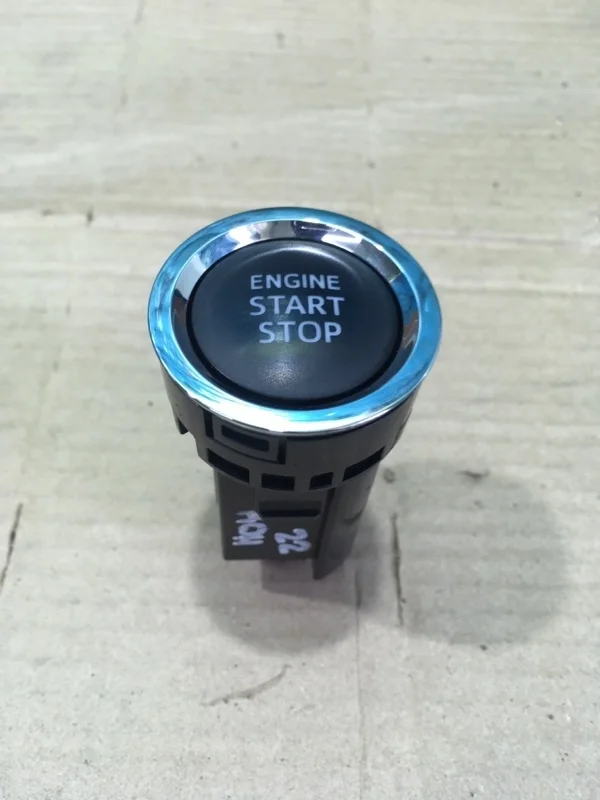 Кнопка запуска двигателя Toyota Land Cruiser 200 2018 8961142012 URJ202 1VD-FTV 4.5