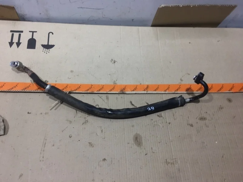 Трубка кондиционера Toyota Land Cruiser 2016 8871160820 URJ202 1VD-FTV 4.5