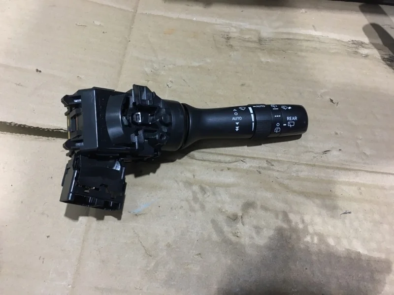 Переключатель стеклоочистителей Lexus Lx570 2011 8465248190 URJ200 3UR-FE 5.7