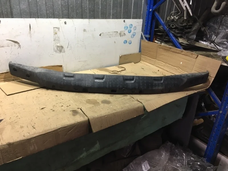 Наполнитель переднего бампера Land Cruiser 5261160050