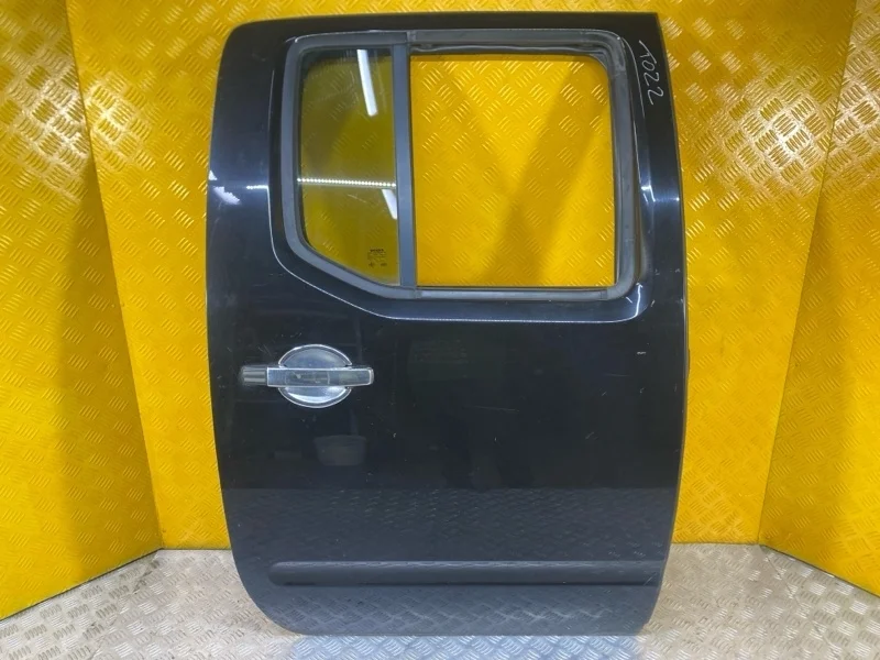Стекло двери задней правой Nissan Navara (D40) 2004-2015 2007 Пикап
