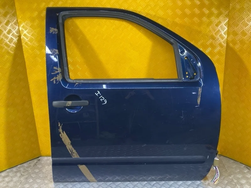 Стекло двери передней правой Nissan Navara (D40) 2004-2015 2010 Пикап