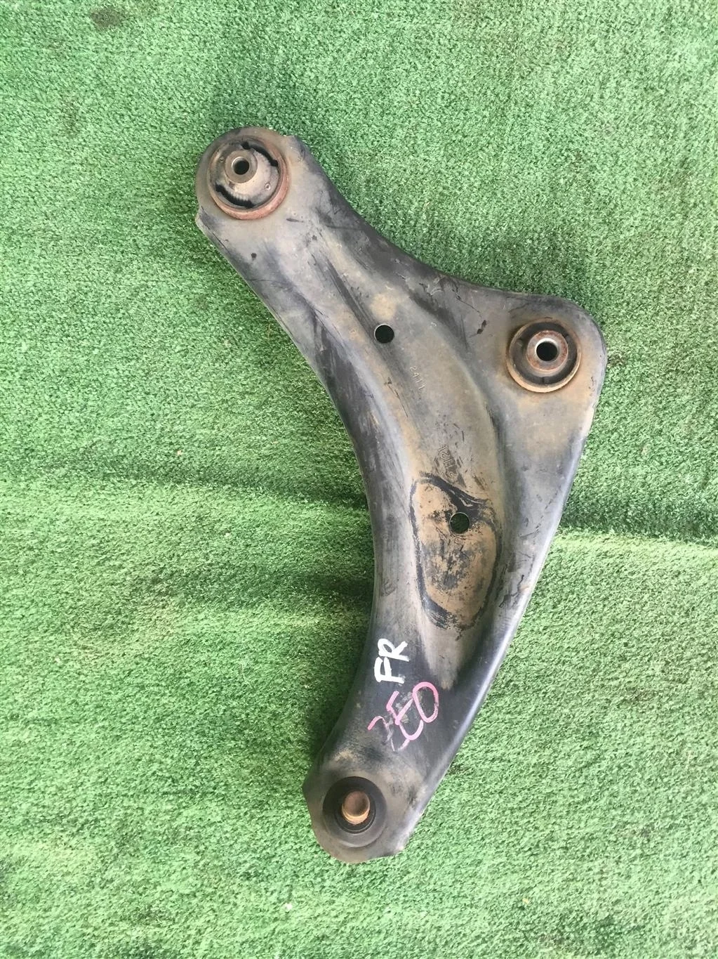 Б.у. рычаг NISSAN LEAF ZE NISSAN LEAF ZE