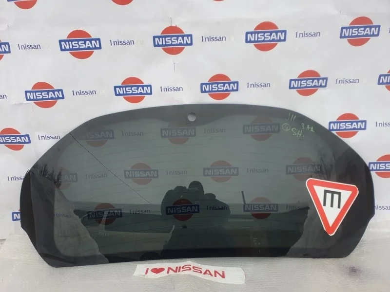 Стекло заднее Nissan Qashqai 2014- 2018 90300BM90A J11, заднее