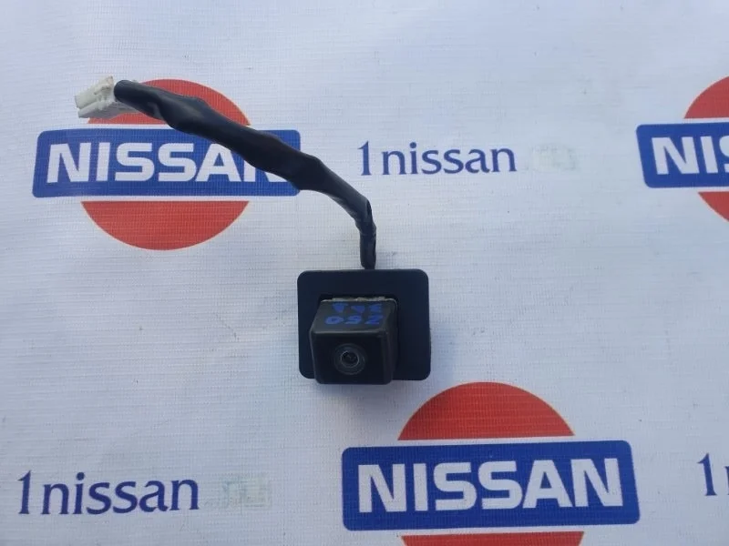 Камера заднего вида Nissan Murano 2002-2008 28442CB000 Z50, задняя