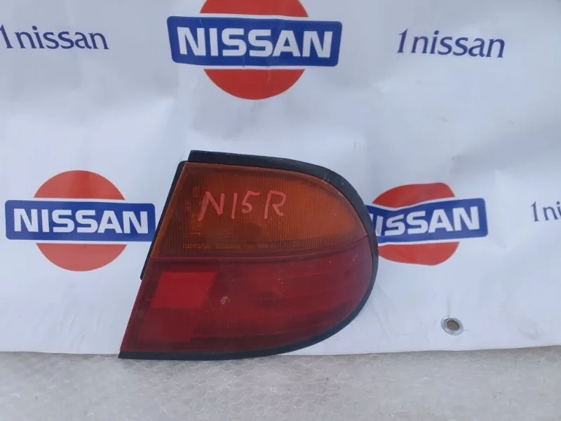 Фонарь задний Nissan Almera 1995-2000 265540N827 N15, задний правый