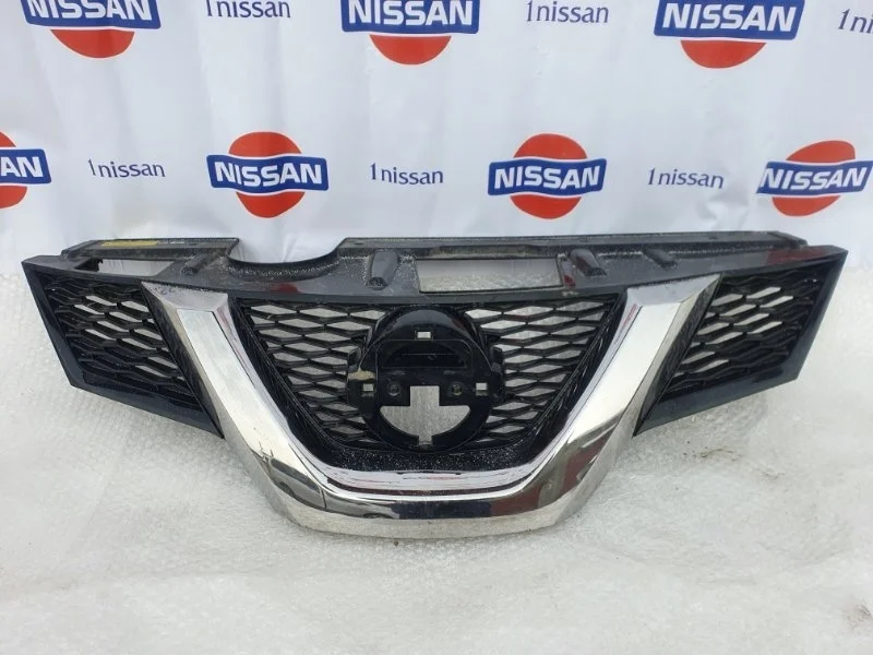 Решетка радиатора Nissan X Trail 2014-2018 623104CM0A T32, передняя