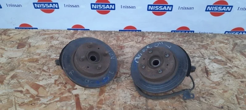 Кулак поворотный Nissan Cube 1998-2002 4001572B00 AZ-10 CGA3DE, передний