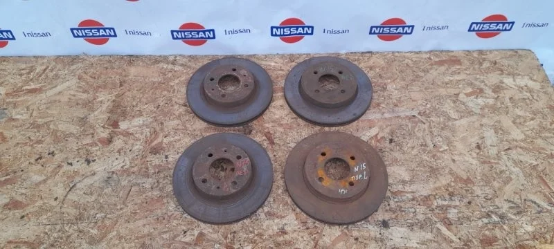 Диск тормозной Nissan Almera 1995-2000 402060M801 N15 GA16, передний