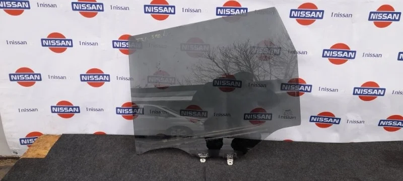 Стекло двери Nissan X Trail 2007-2014 82301JG00E T31 MR20, заднее левое