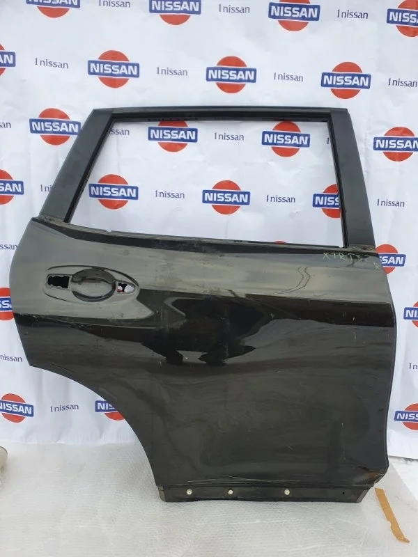 Дверь боковая Nissan X Trail 2014-2018 гг H210M4CMMA T32 MR20DD, задняя правая
