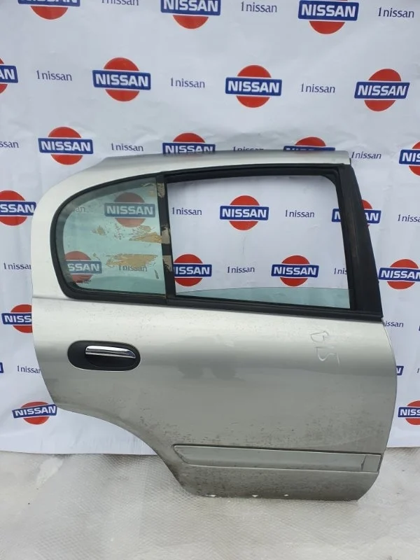 Дверь боковая Nissan Almera 2000-2006 821005M431 N16 QG 15, задняя правая