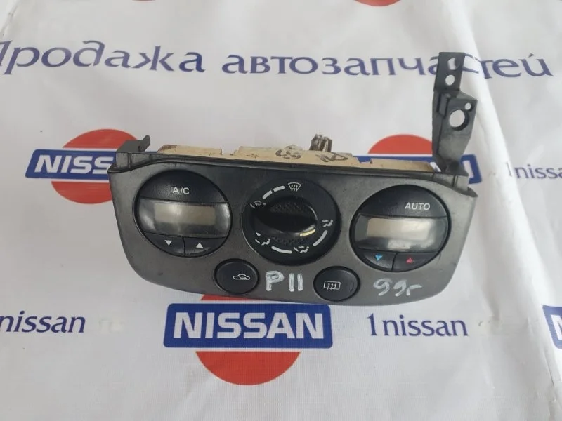 Блок управления печкой Nissan Primera 01/1998-03/2001 275109F600 P11 GA16DE, передний