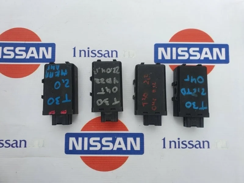 Блок иммобилайзера Nissan X Trail 2002-2007 285963Y500 Т30 QR20, передний