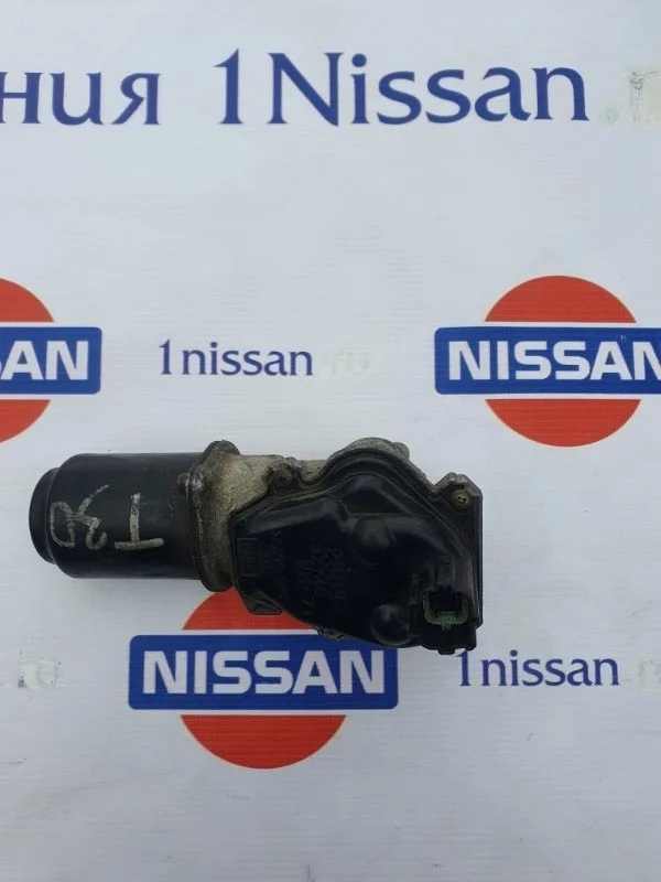 Мотор дворников Nissan X Trail 2002-2007 288108H300 Т30 QR20, передний