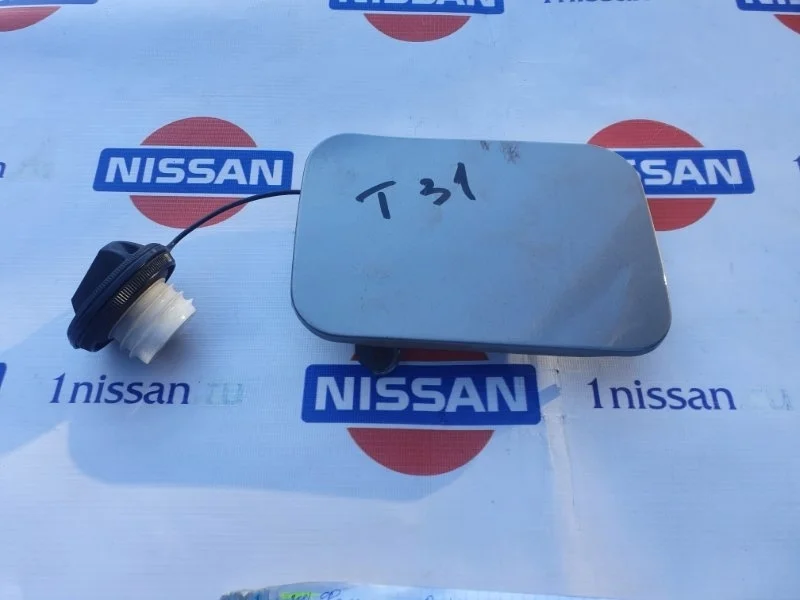 Лючок топливного бака Nissan X Trail 2007-2014 78830JG000 T31 MR20, задний правый