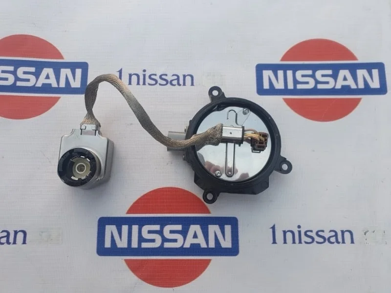 Блок розжига ксенона Nissan Teana 2014г- 284748991D L33 QR25, передний